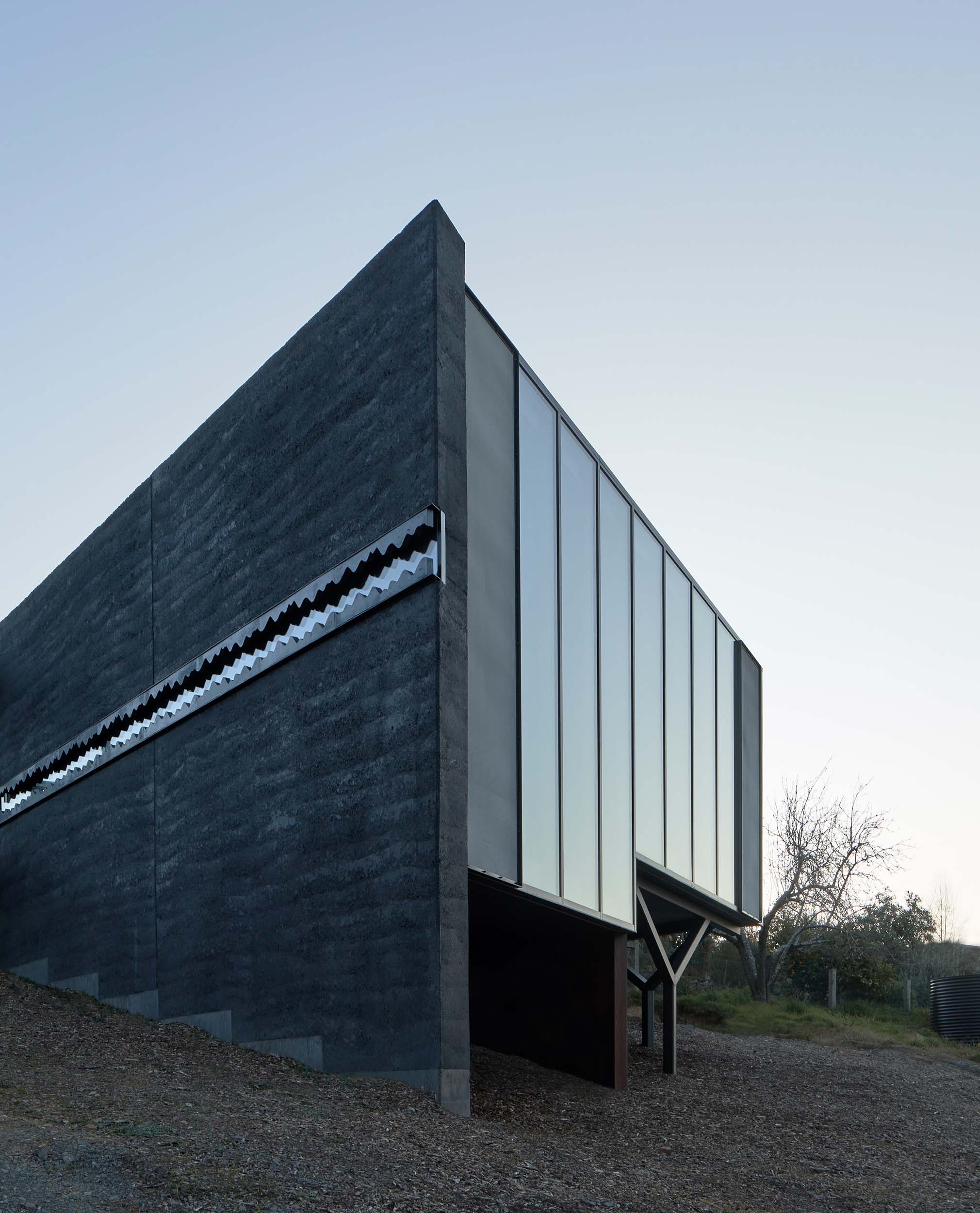 House with Earthen Walls - Peter Clarke Photography